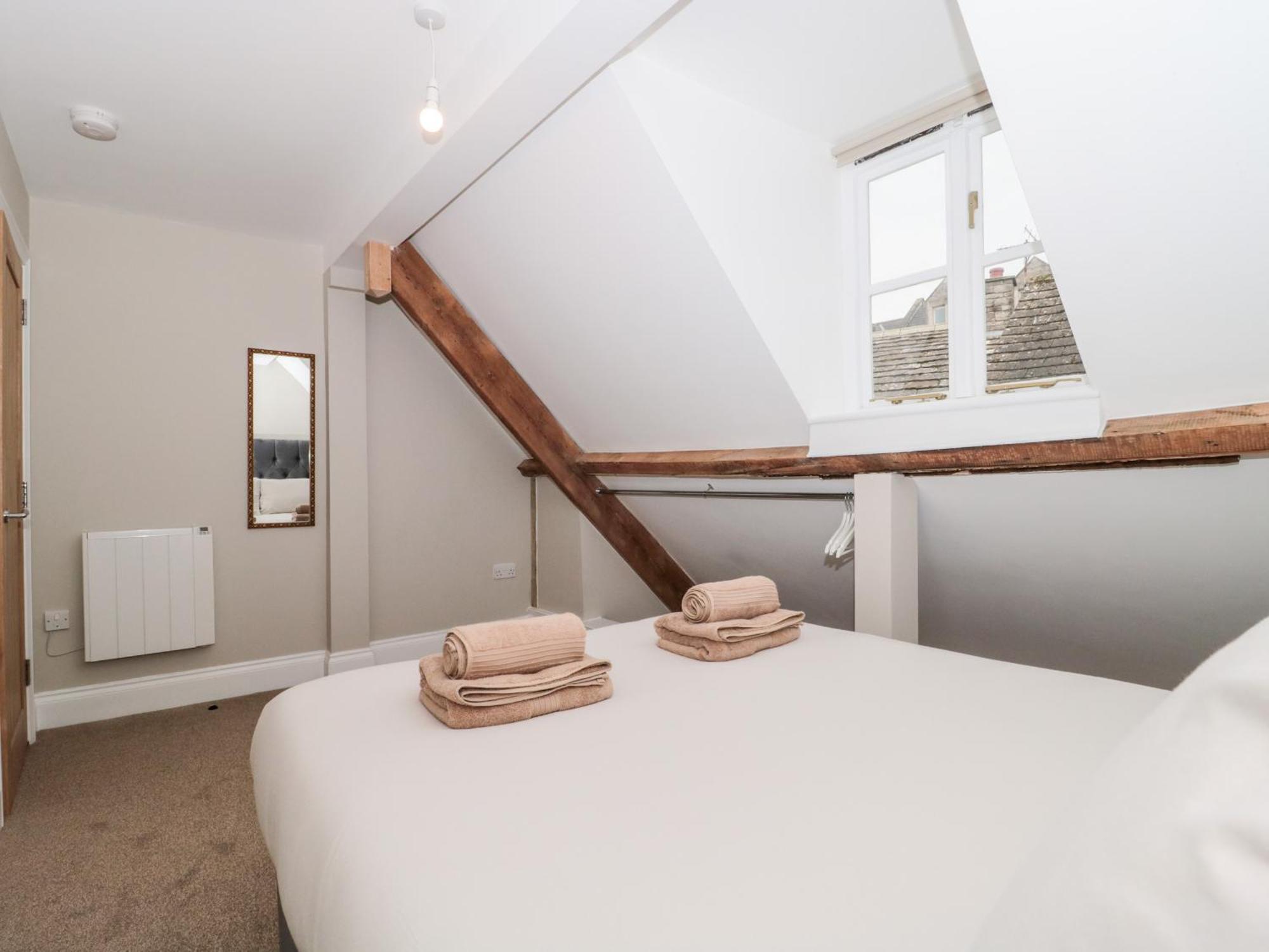 Purbeck Hotel Apartments - Flat 6 Суонидж Екстериор снимка